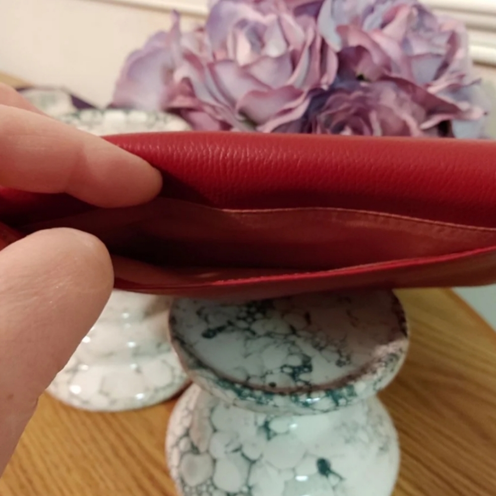 Tula Trifold Wallet - Picture 3 of 6